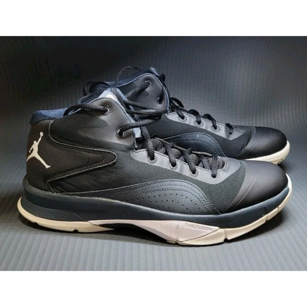 Nike Air Jordan Court Vision 00 Black Size 11 684835-004 Men